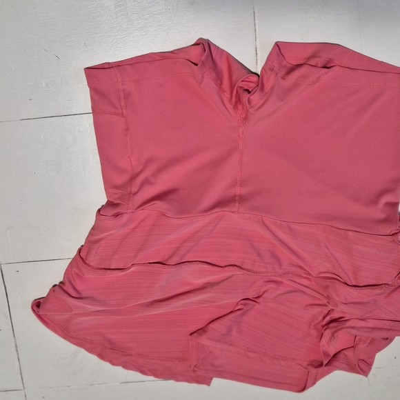 Chic Pink Ruffled Crop Top - Picture 2 of 3